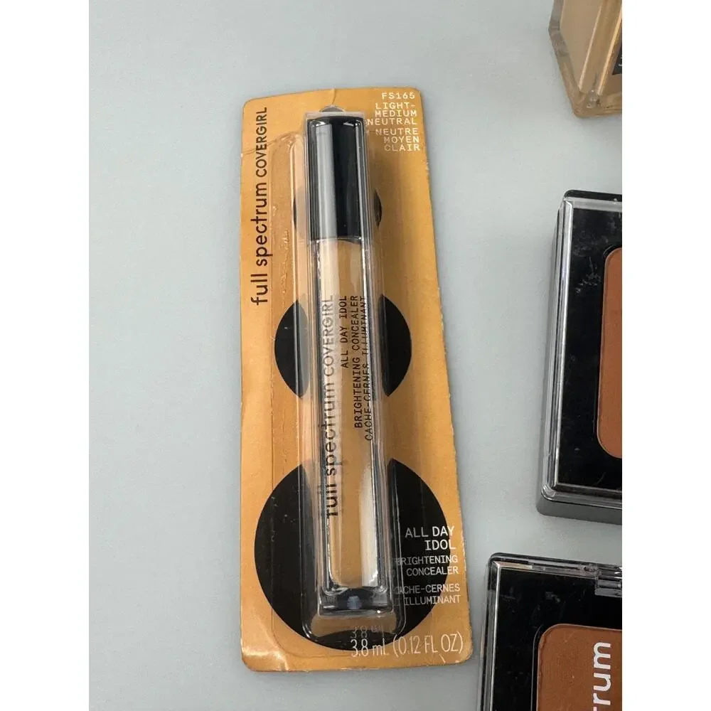Lot of CoverGirl Foundations & Concealer Matte Ambition Liquid & Pressed Powder